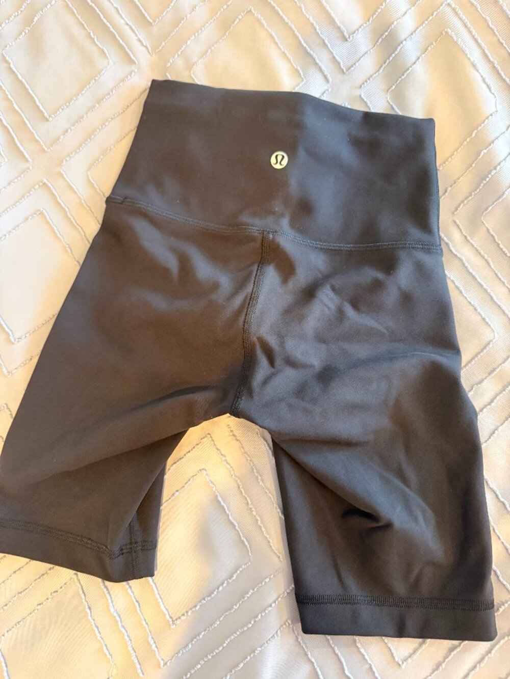 Lululemon Wunder Train High-Rise Short 8” Black Size 2